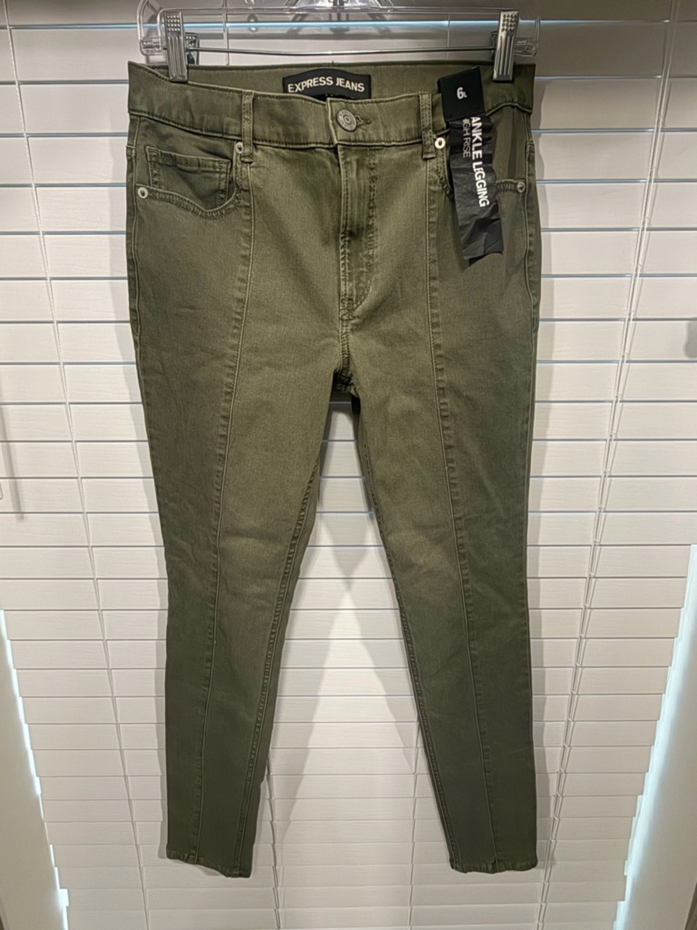Express Olive Green high rise Ankle leggings size 6L